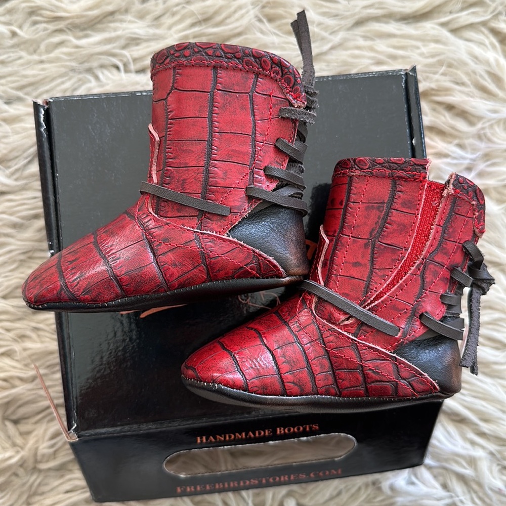 Freebird Baby Coal in red croco size 2 (6-12 months) brand new never been worn